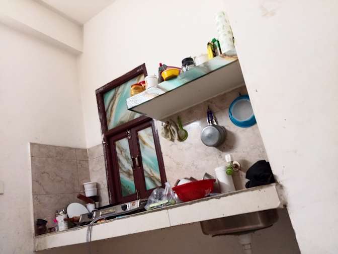 SHANUJ YADAV's room