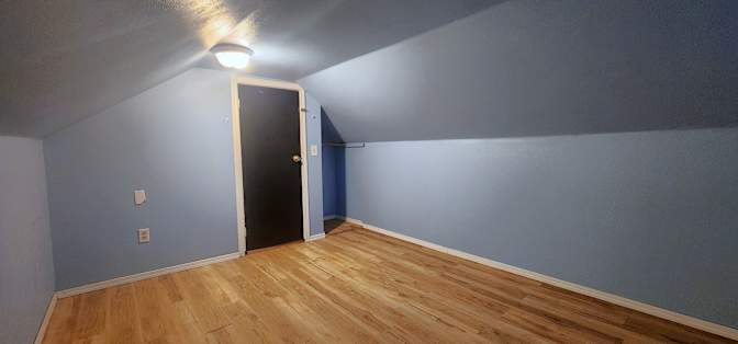 Yesi's room