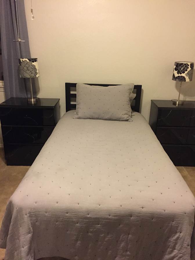 Anna Chenette's room