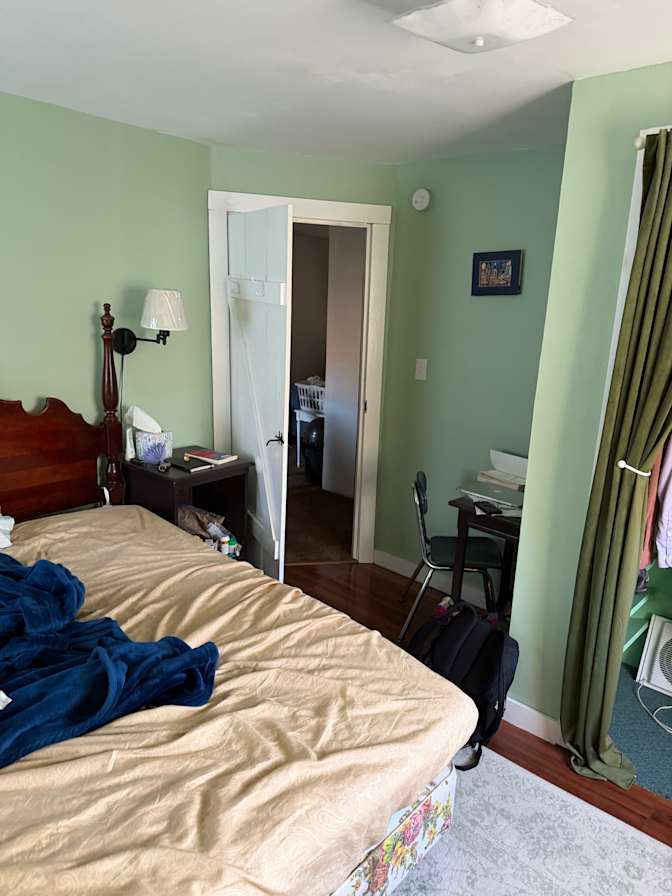 Keith E Strasser's room