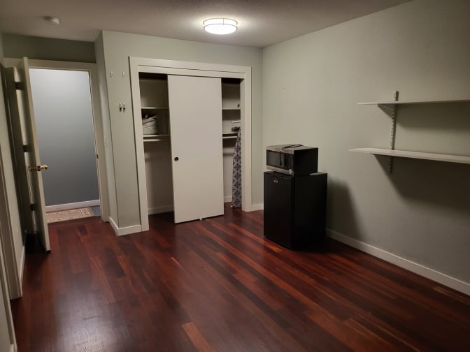 Ellen's room