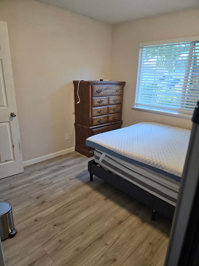 Denis's room