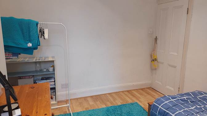 Nov's room