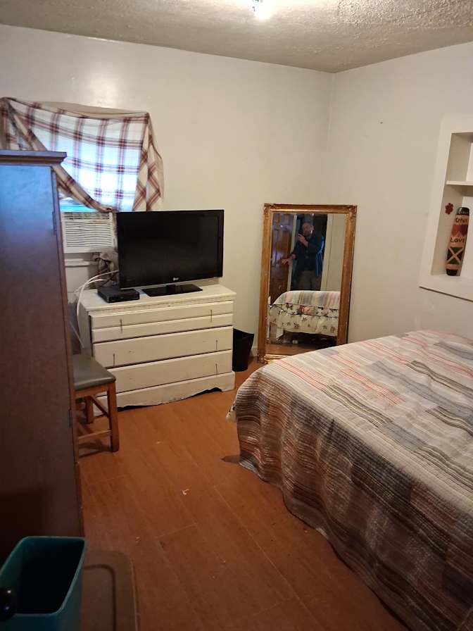 Richard's room