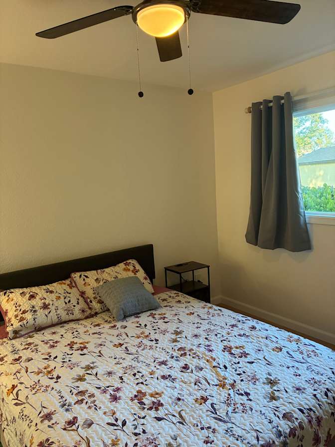 Lisa's room