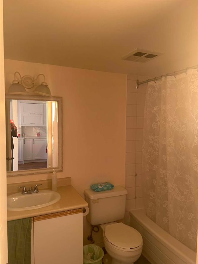 Naomi's room
