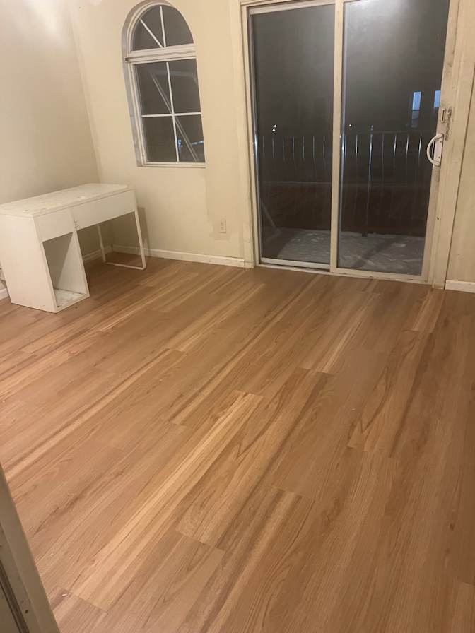 Jen's room