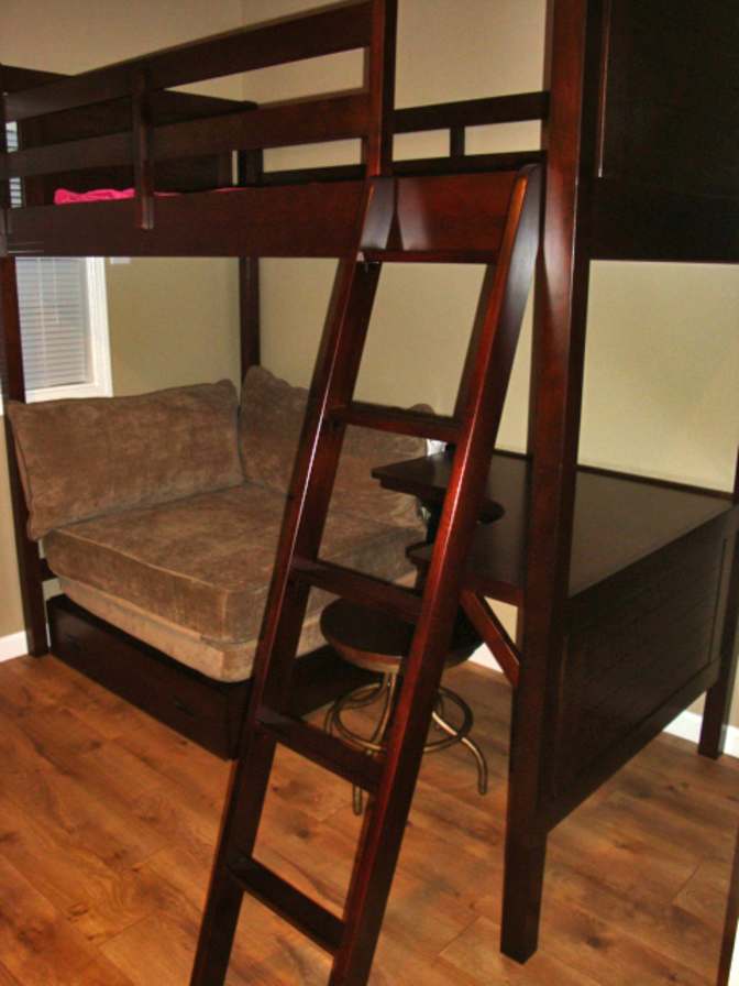 Cloud's room