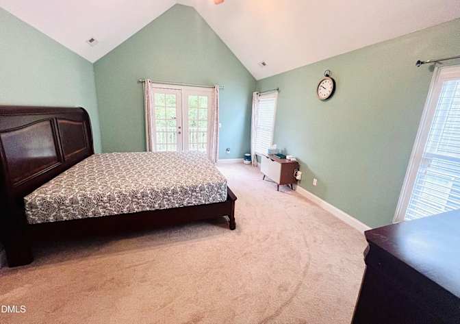 Alcove Rooms's room