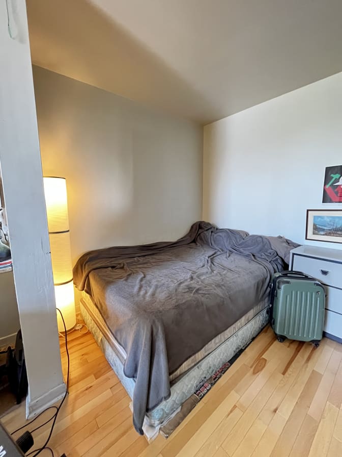 Khalil's room