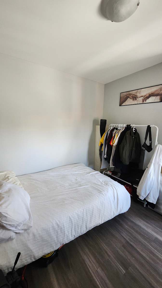 Cayan's room