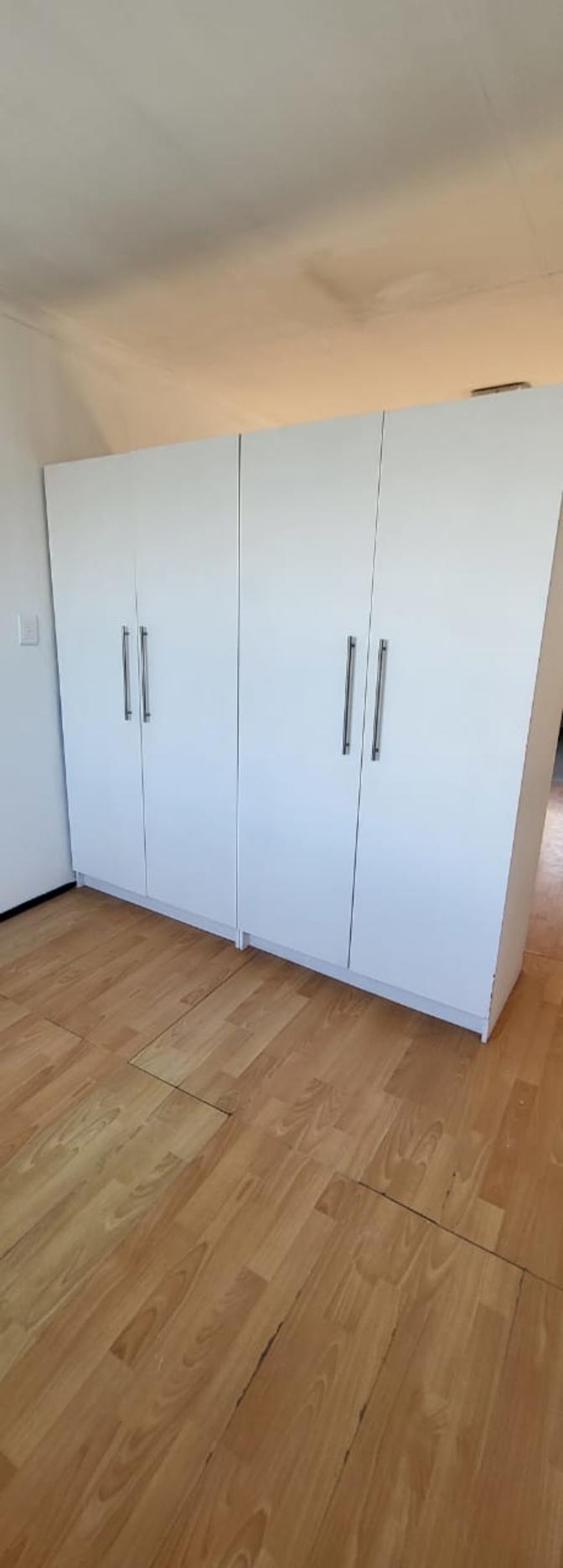 Property Rental's room