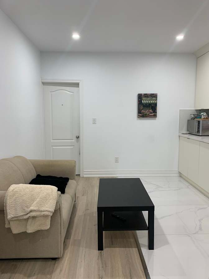 Yan's room