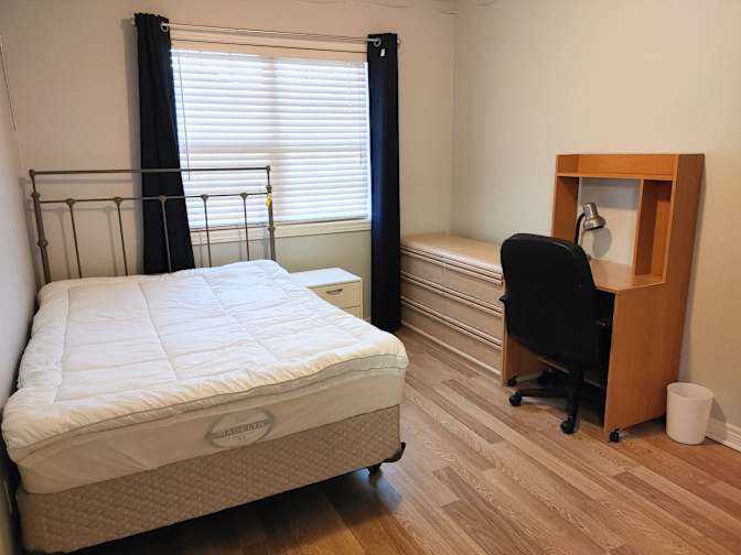 Linda's room