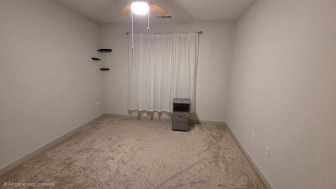 Jasmine N Taylor's room
