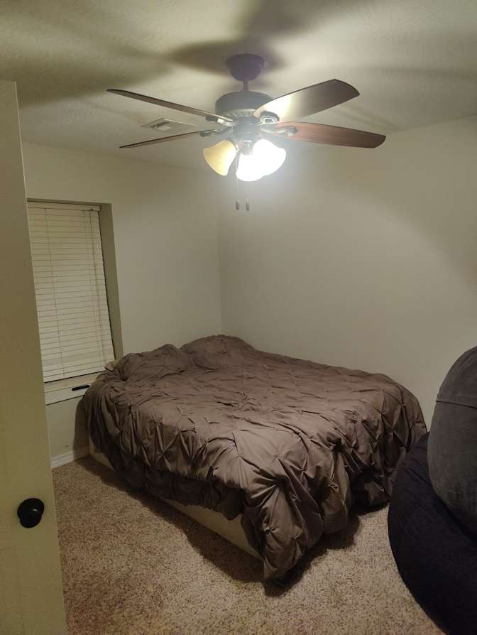 Ron's room
