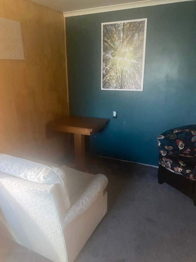 Lee's room