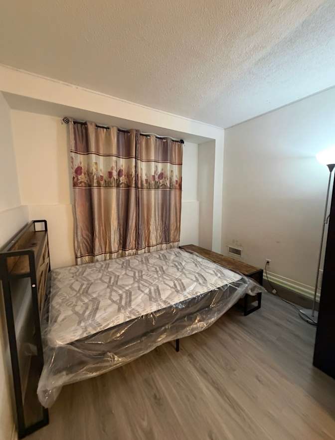 Hui's room