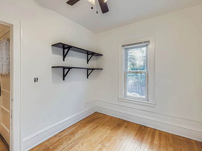 lou's room