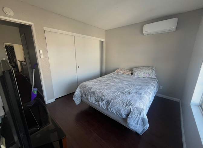 Jp Monroe's room