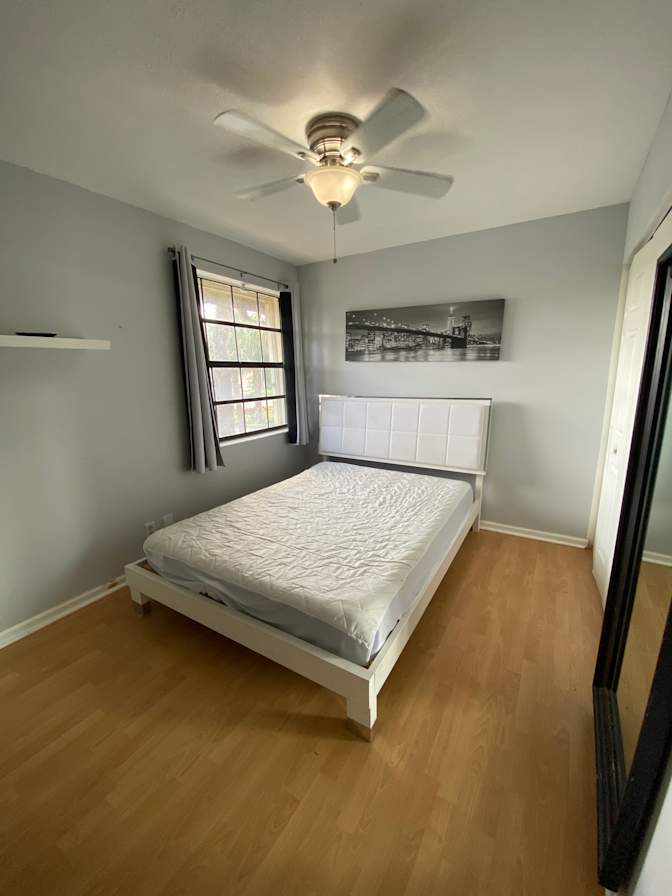 paulina's room
