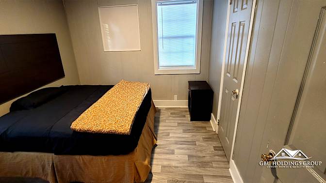 GBU Holdings Group's room