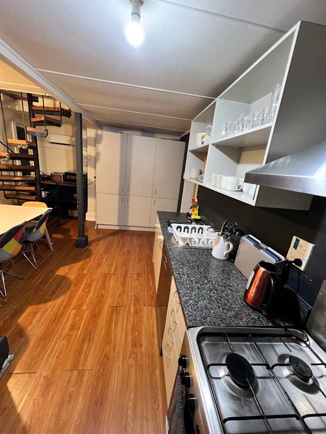 Remle Vose's room