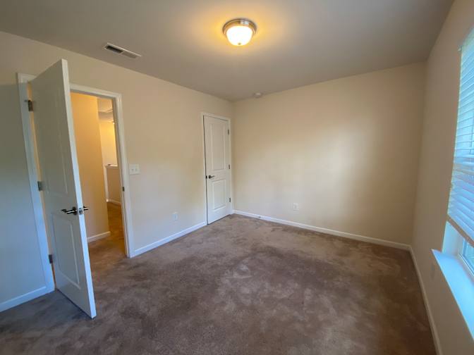 Alcove Rooms's room