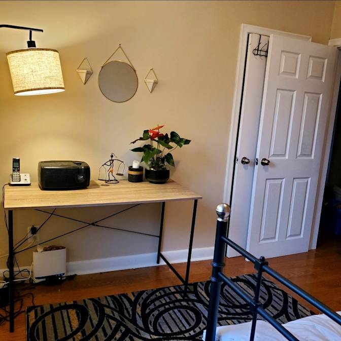 Desh Alexander's room