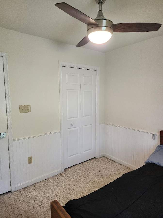 Enrique's room