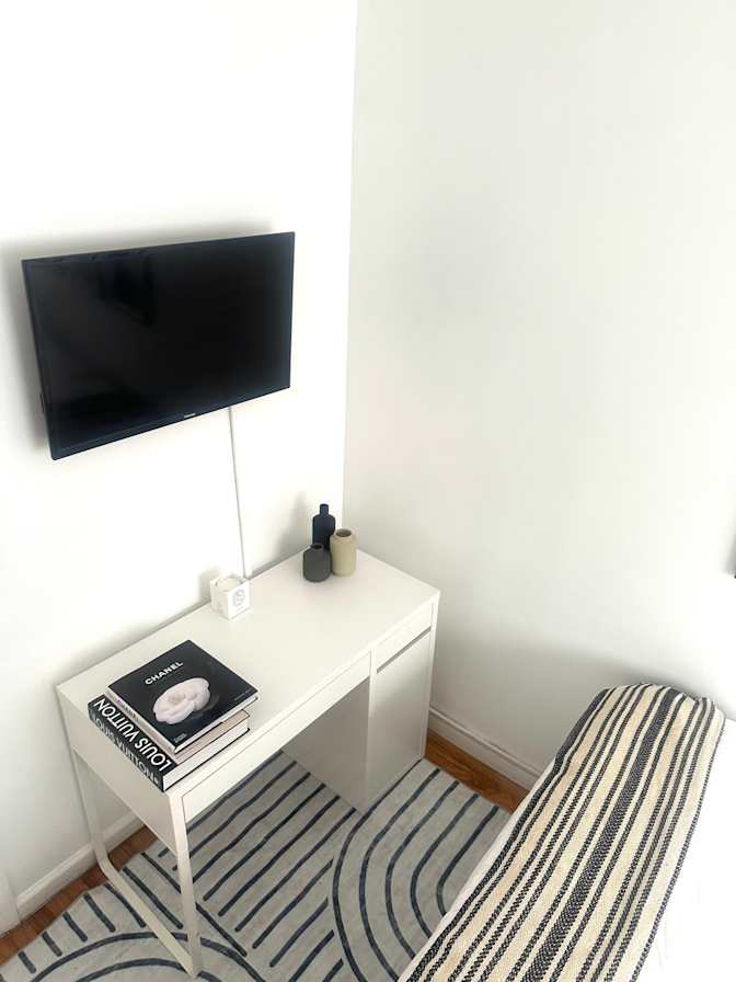 Nyi's room