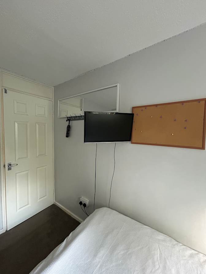 Benjamin's room