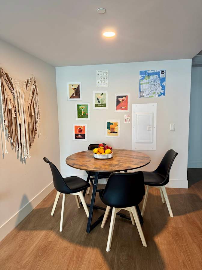 JENNIFER FU's room