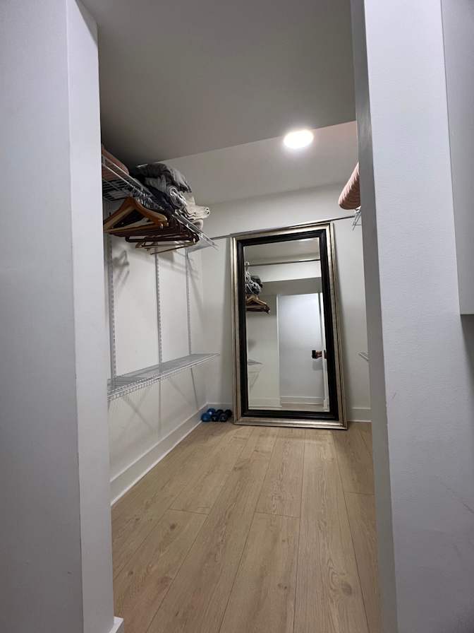 alex's room