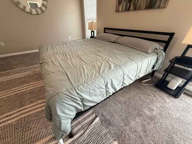 Alcove Rooms's room