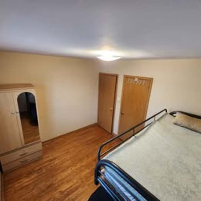 Pal Hgnis's room