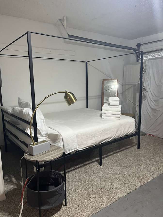 joann rowland's room