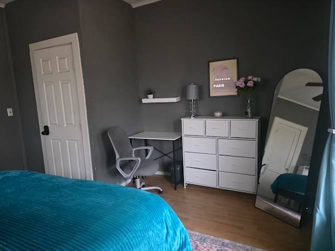 April Kathleen Hille's room