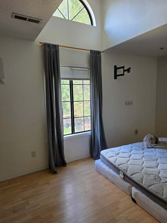 JoAnn's room