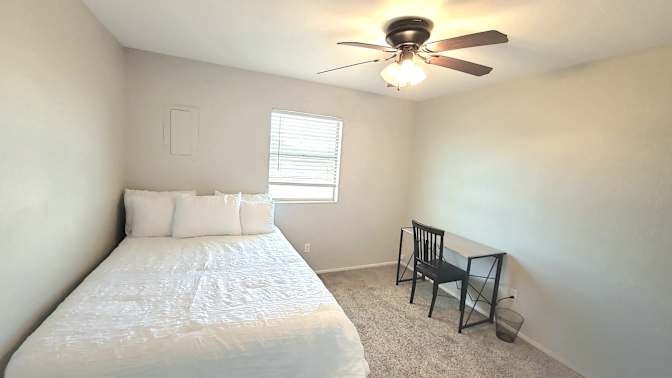 Promise Land Apartments's room