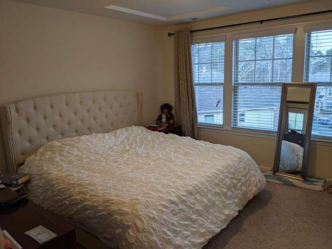 Alcove Rooms's room