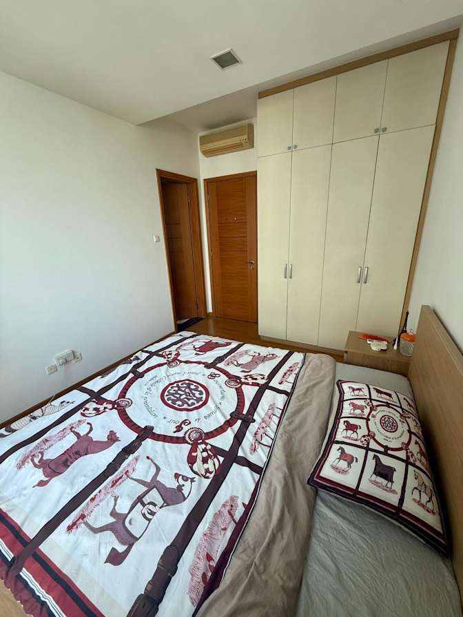 Ken's room