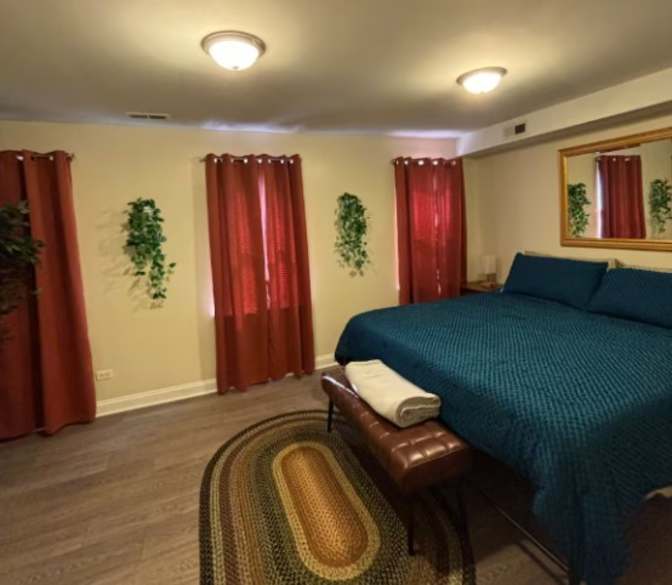 Evelyn's room