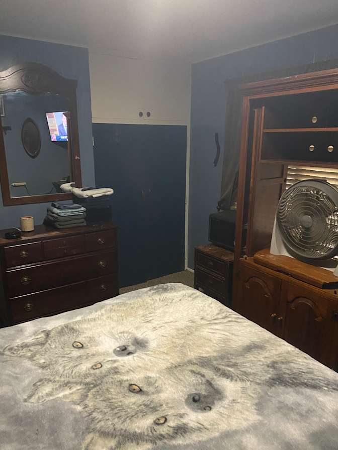 Dan's room