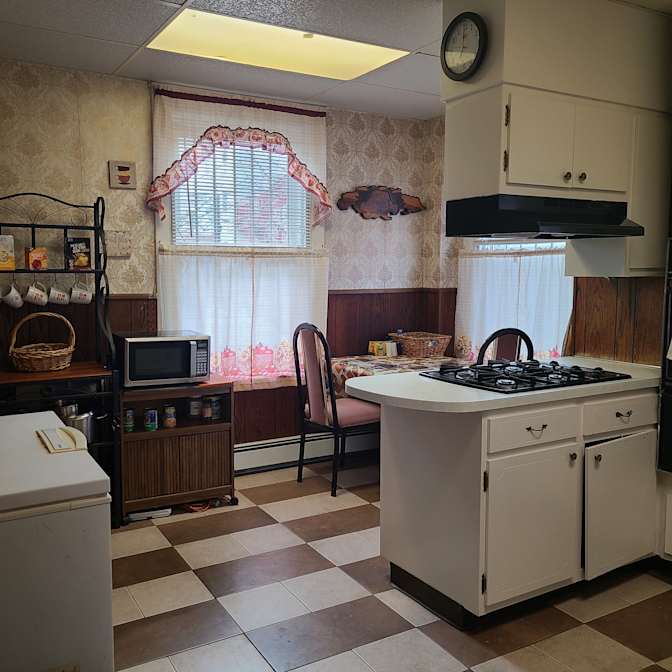 Donna's room