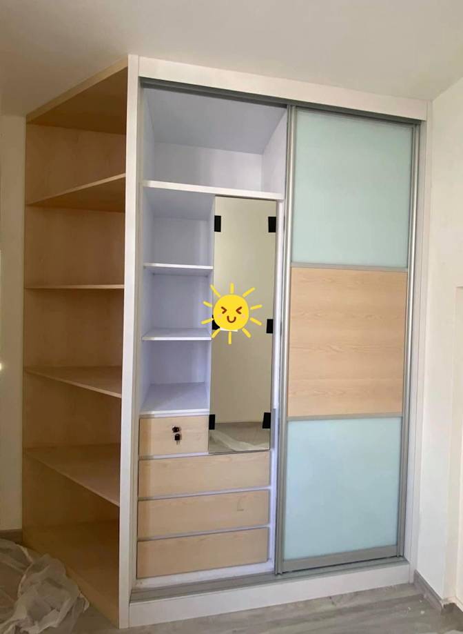 Roy Tay's room
