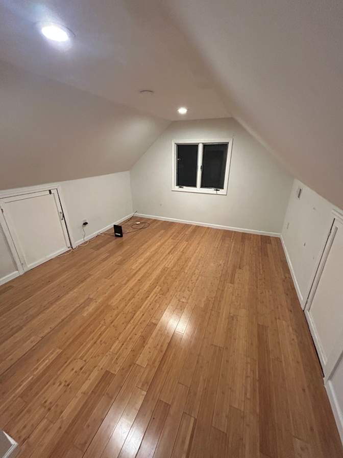 Carlos's room