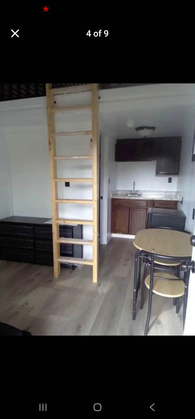 Salvador's room