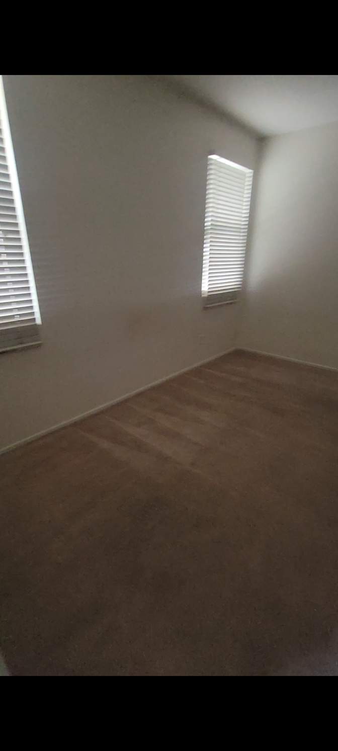 Lynn's room