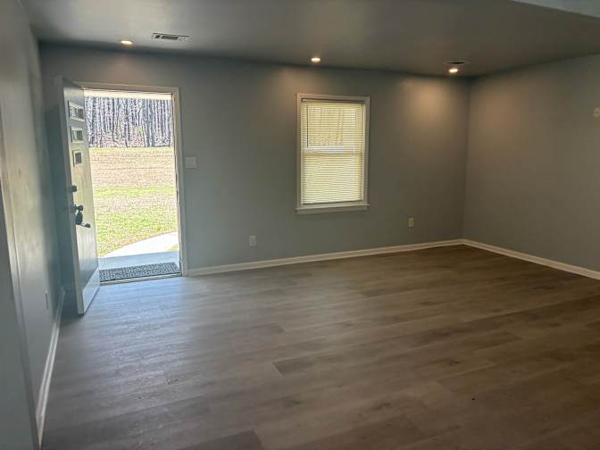 Alcove Rooms's room